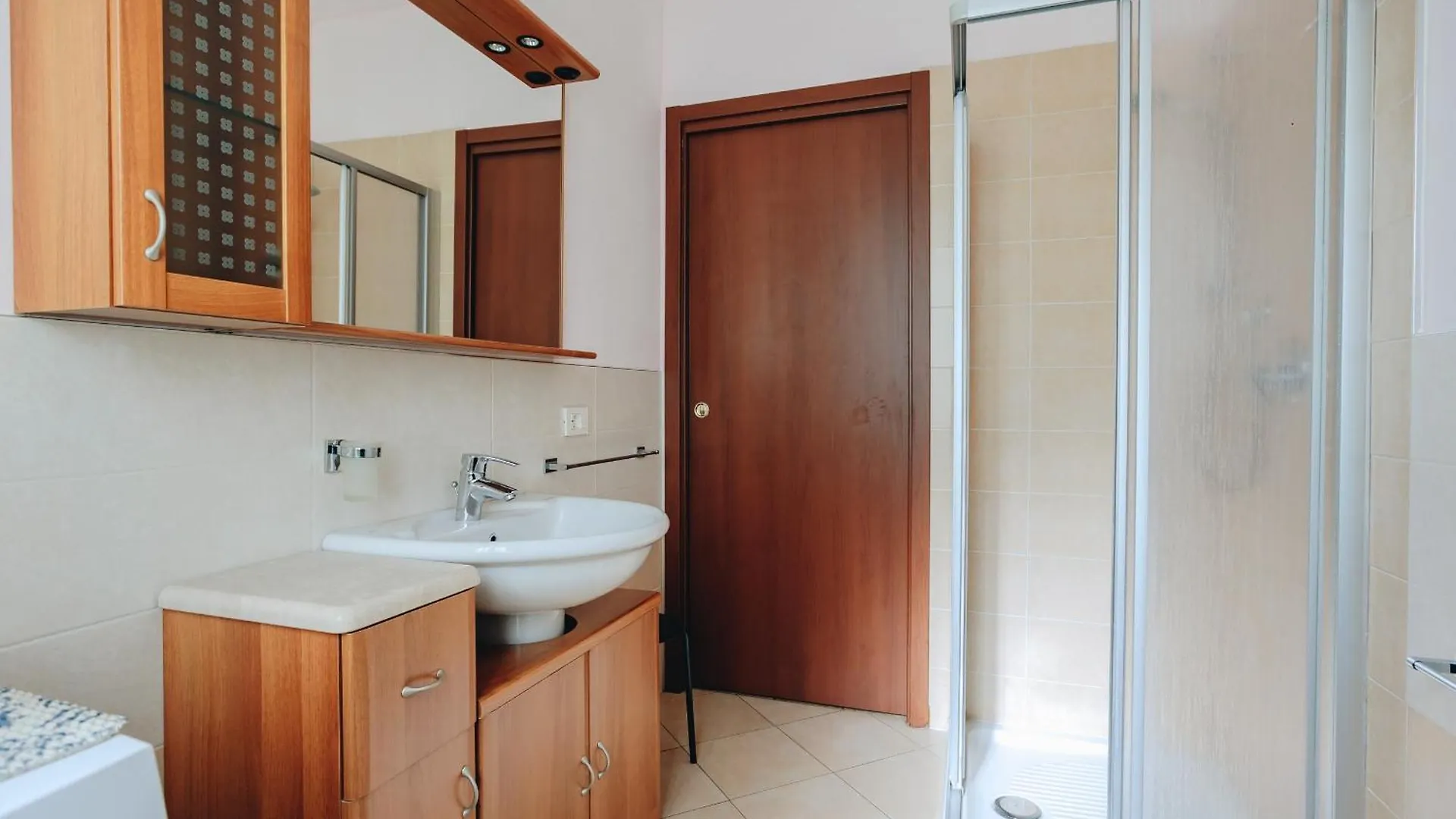 Sg Family - Caty Bed Apartment Peschiera del Garda